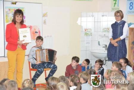 Slovenski zajtrk v vrtcih in šolah 8